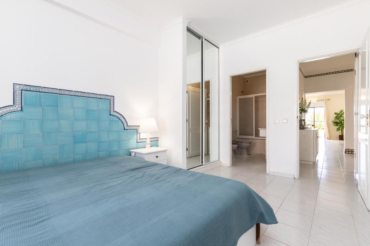 Carteia Superb Front Beach Flat Sea View Balcony Quarteira Exterior photo